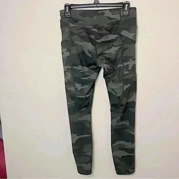 Athleta Women’s Olive Green Camo Contender 7/8 Powerlift Tight Workout Legging S - Picture 5 of 14